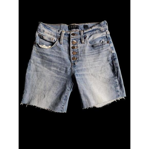 Luck Brand Women's Light Wash Denim Shorts Size 4 - Picture 1 of 5